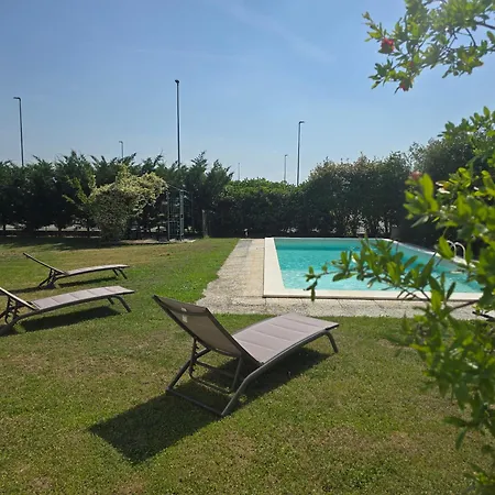 Cremona Busseto Musica - Con Parco E Piscina بيت ضيافة *